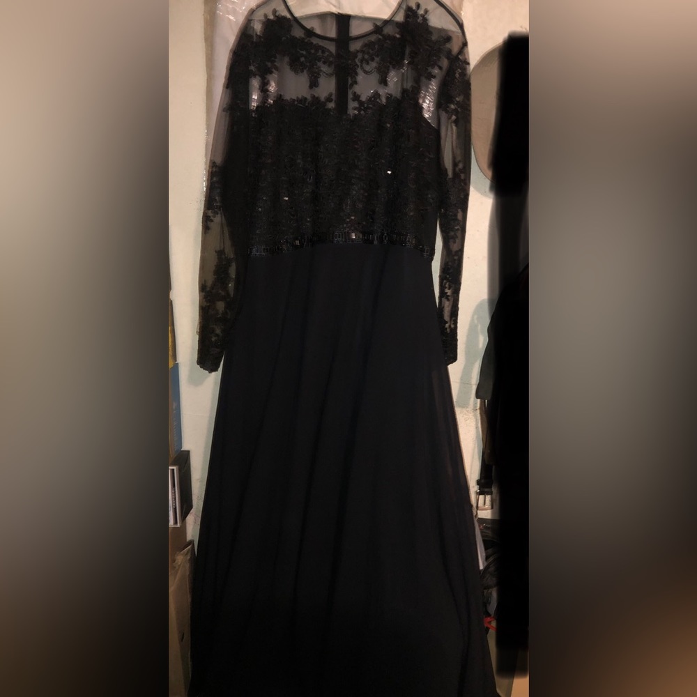 Beautiful mother of bride Black dress 3X …